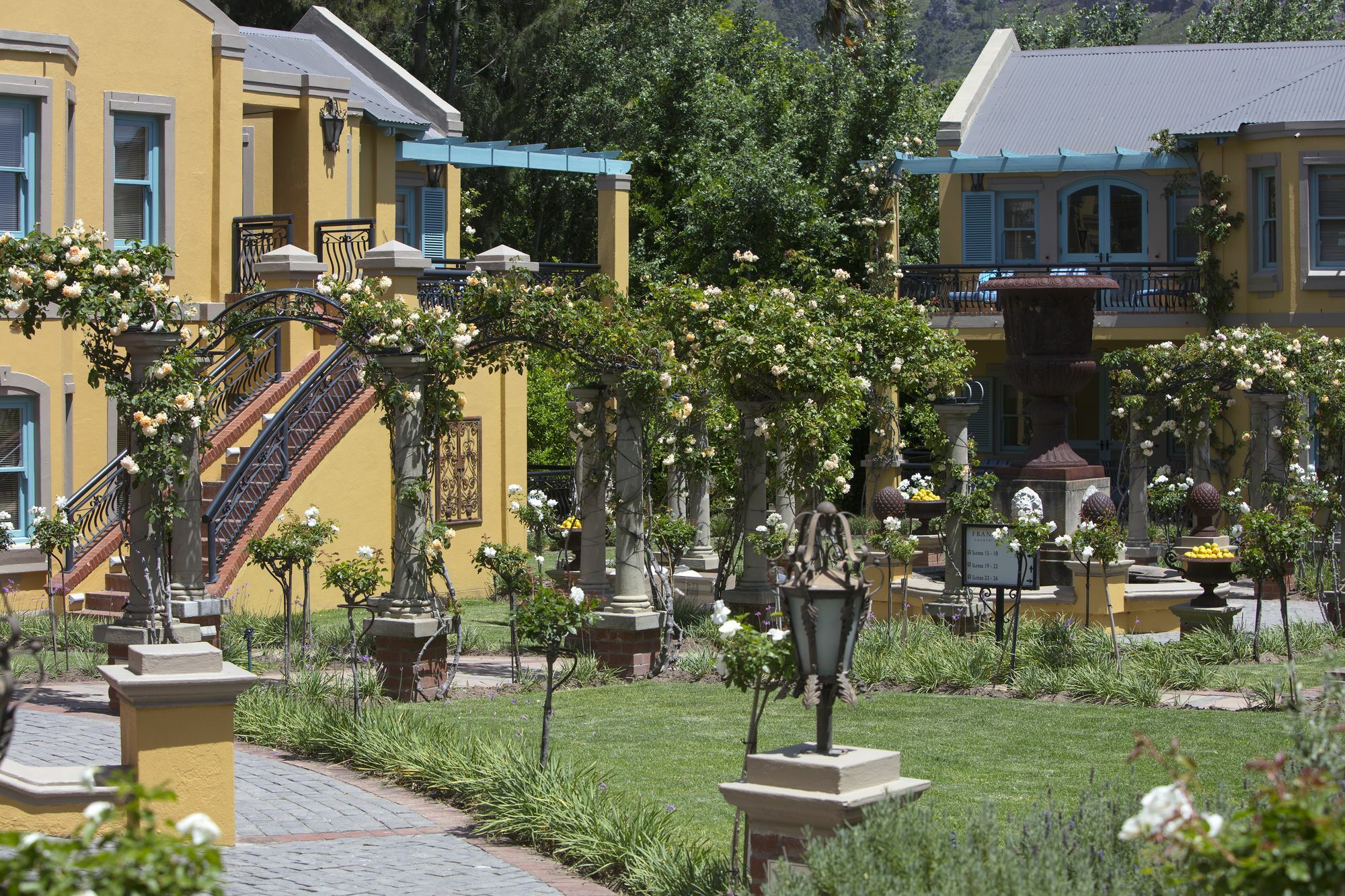 Franschhoek Country House & Villas Экстерьер фото